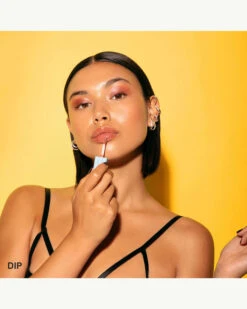 Wet Lip Oil Plumping Treatment Gloss -WELA Beauty Shop 0607 VelvetMelonHI CopperHalo Fahrenheit Dip Vivien Shot 105 3111 text