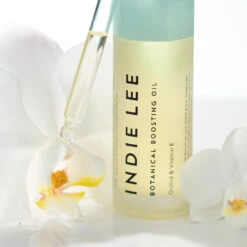 Botanical Boosting Oil 17 Botanical Boosting Oil -WELA Beauty Shop 811239031570IndieLee BBO lifestyle2