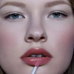 Thorn Bite Peptide Plump Crème Lip Oil -WELA Beauty Shop BITE 02RoseCrush51 1