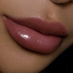 Thorn Bite Peptide Plump Crème Lip Oil -WELA Beauty Shop BITE 02RoseCrushMacro2