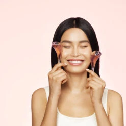 Cryo Glow Globes 8 Cryo Glow Globes -WELA Beauty Shop CGGS Model