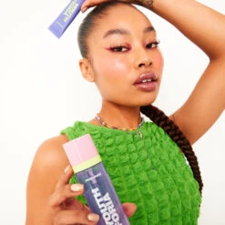 Pregame Setting Spray -WELA Beauty Shop Credo SettingSpray Lifestyle1 1080x1080 d2862646 8ff6 40ca 9129 69d3be76393e