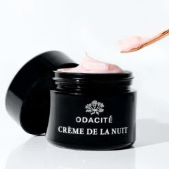 Crème De La Nuit Restorative Night Cream -WELA Beauty Shop CremeDeLaNuit Lifestyle2