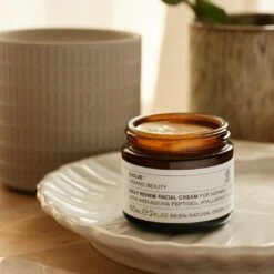 Daily Renew Face Cream -WELA Beauty Shop DAILYRENEWFACIALCREAM LIFESTYLEPHOTOGRAPHY SPRINGSHOOT