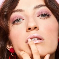 Dew Me Lip Gloss 25 Dew Me Lip Gloss -WELA Beauty Shop Dew Me Gloss Ethereal 08