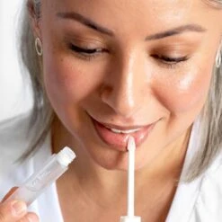 Vegan Mango Lip Honey 29 Vegan Mango Lip Honey -WELA Beauty Shop EP LipHoney Web Glaze13