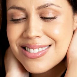 Vegan Mango Lip Honey 41 Vegan Mango Lip Honey -WELA Beauty Shop EP LipHoney Web Pop18