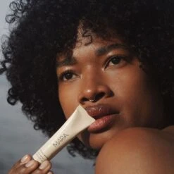 Algae + Moringa® Sea Silk Lip Balm -WELA Beauty Shop Edits 30 8b485b51 52d4 4a3f a33a 2f403977d940