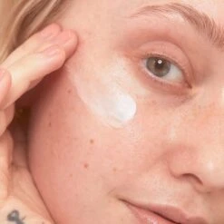 Pink Cloud Soft Moisture Cream -WELA Beauty Shop HB109 3