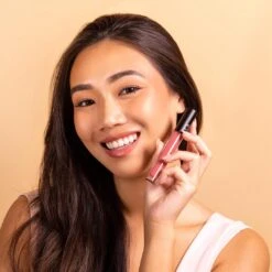 Lip Tonic -WELA Beauty Shop Inspire ModelA1