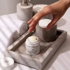 Edelweiss Extrême™ Intense Repair Eye Cream -WELA Beauty Shop IntenseEyeRepair lifestyle3