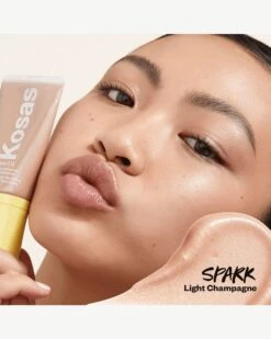 Glow I.V. Vitamin-Infused Skin Enhancer 36 Glow I.V. Vitamin-Infused Skin Enhancer -WELA Beauty Shop Kosas2023 GlowI.V PDP 02 Spark Shade