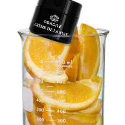 Crème De La Nuit Restorative Night Cream -WELA Beauty Shop Oranges IN Beaker