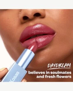 Weightless Lip Color Nourishing Satin Lipstick -WELA Beauty Shop PDP Weightless Daydream hero