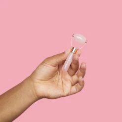Rose On Rose Face Roller Petite -WELA Beauty Shop RORRP ModelPink