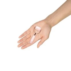Rose On Rose Face Roller Petite -WELA Beauty Shop RORRP in hand