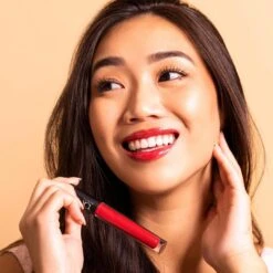 Lip Tonic -WELA Beauty Shop Rise ModelC1