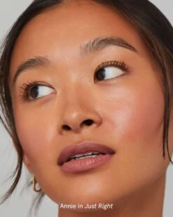 Ceramide Lip Silk -WELA Beauty Shop SOSHE CeramideLipSilk Model 05 FlirtJustright