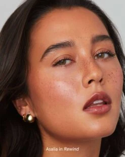 Ceramide Lip Silk -WELA Beauty Shop SOSHE CeramideLipSilk Model 05 Rewind