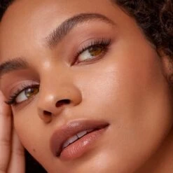 Brow Grooming Serum -WELA Beauty Shop sophiasquarecloseup